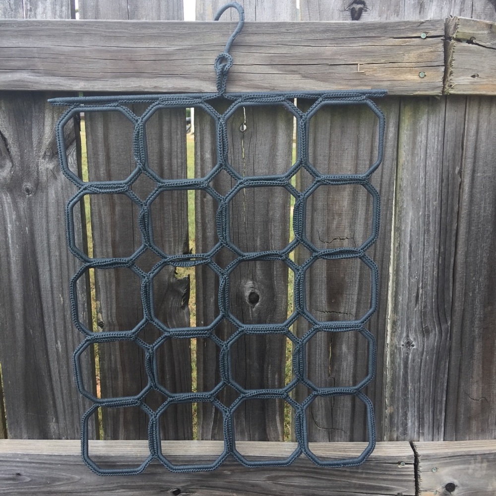 Macrame 20 Scarf Holder